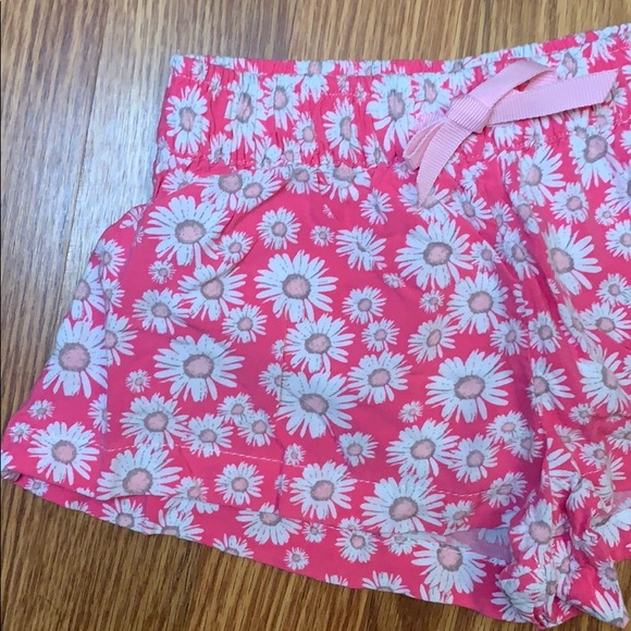 Flowy Floral Shorts - Picture 3 of 6